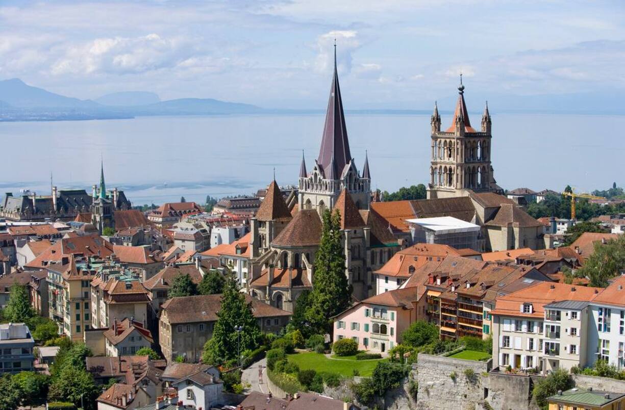 Die liebsten Reiseziele der Deutschen: Eine Schweizer Stadt lieben die Touristen aus der Bundesrepublik besonders, und zwar Lausanne. Noch lieber reisen sie nur nach Brünn und Lille. Bilder: Keystone