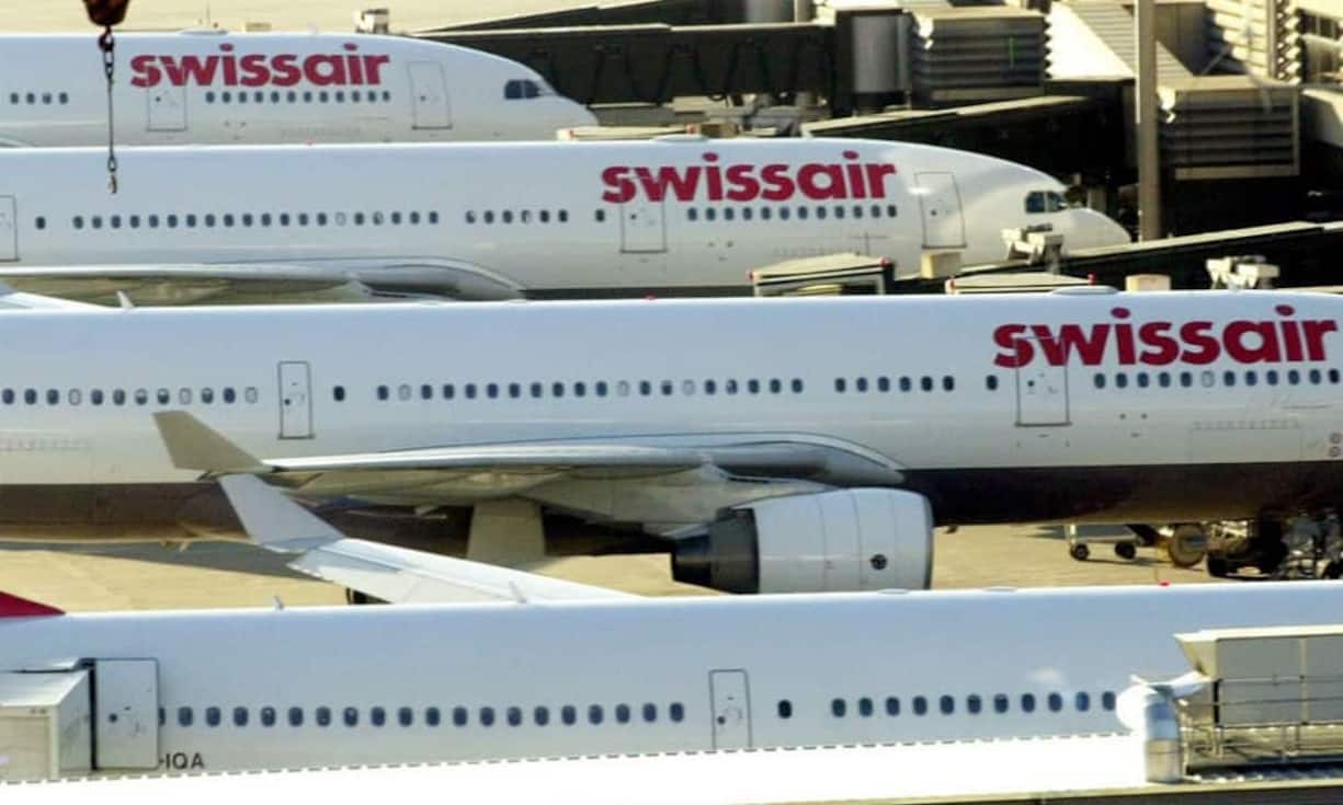 Im Dezember 1992 stimmt die Mehrheit der Schweizer Bevölkerung gegen die EWR-Verträge. Dadurch wird das bilaterale Luftverkehrsabkommen zwischen der Schweiz und der EU blockiert.