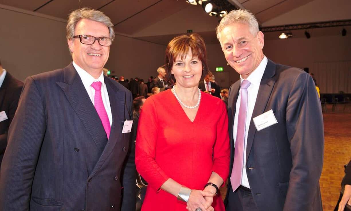Jean-Marc Probst, Honorarkonsul der Bundesrepublik Deutschland in  Genf; 
Ruth Metzler-Arnold, Präsidentin, S-GE;
Eberhard A. Veit, Referent, Plattform Industrie 4.0