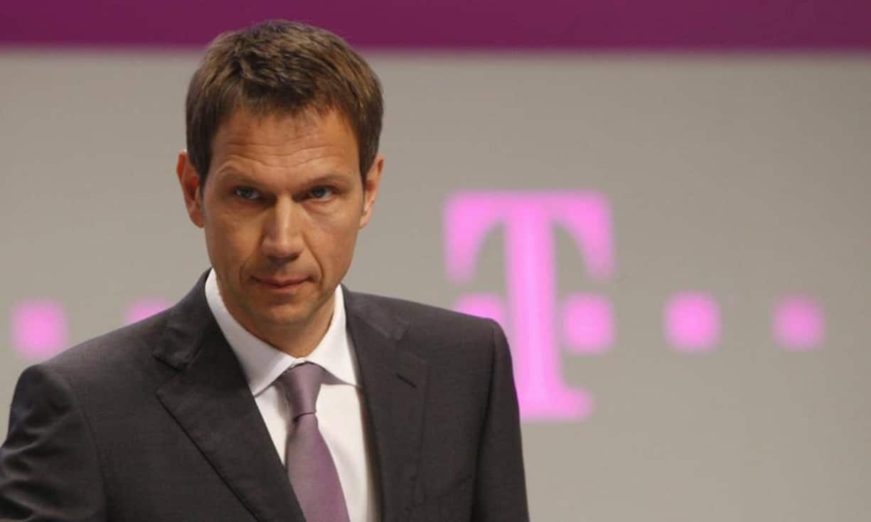 Rene Obermann: Bei der seit Monaten anhaltenden Suche nach einem neuen Chef für die Lufthansa kommt einem Pressebericht («Handelsblatt») zufolge nun auch der ehemalige Telekom-Manager Rene Obermann ins Gespräch. Der Aufsichtsrat der deutschen Fluggesellschaft Gespräche mit Obermann aufgenommen. Der ehemalige Vorstandschef der Telekom hatte seinen Abgang von der Spitze des niederländischen Kabelbetreibers Ziggo angekündigt.