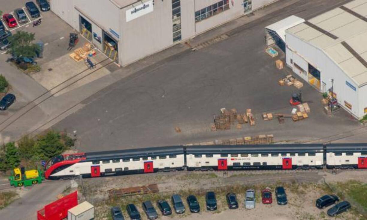 Bombardier baut 650 Arbeitsplätze in der Schweiz ab, meldet Unia. Vor allem in Unia und Villeneuve sollen Jobs gekürzt werden.