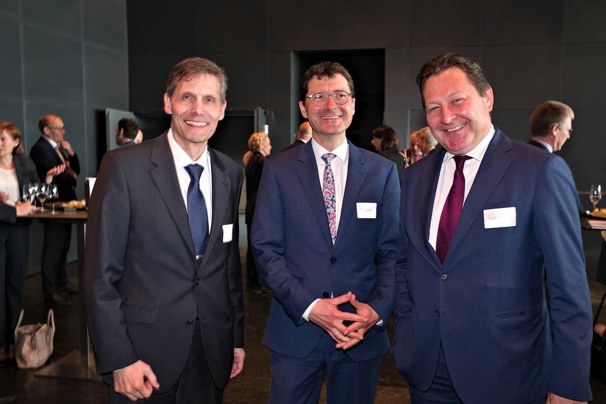 René Weber, Leiter Politkoordination, Staatssekretariat für internationale Finanzfragen SIF; Jörg Gasser, CEO, Schweizerische Bankiervereinigung; Pascal Gentinetta, Head Public Policy, Bank Julius Baer & Co. AG;