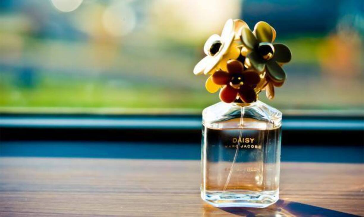 Der amerikanische Parfüm- und Kosmetikkonzern Coty plant in Genf den Abbau von bis zu 210 Stellen.