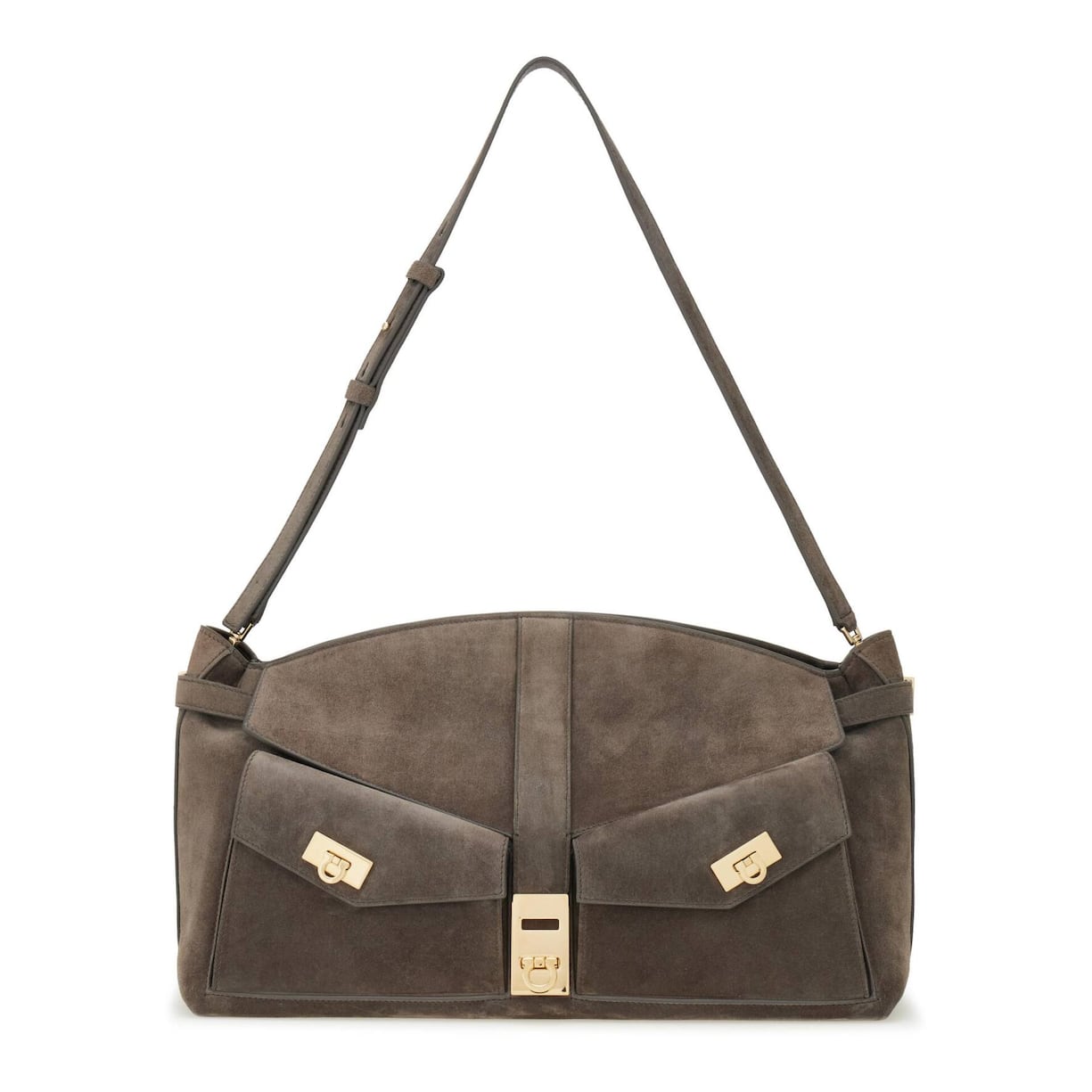 Die Tasche Hug Multipocket von Ferragamo ist in jedem Fall zum Umarmen, auch als Clutch, und im besten Fall ein ständiger Begleiter. In Wildleder verströmt sie coole Seventies–Vibes.