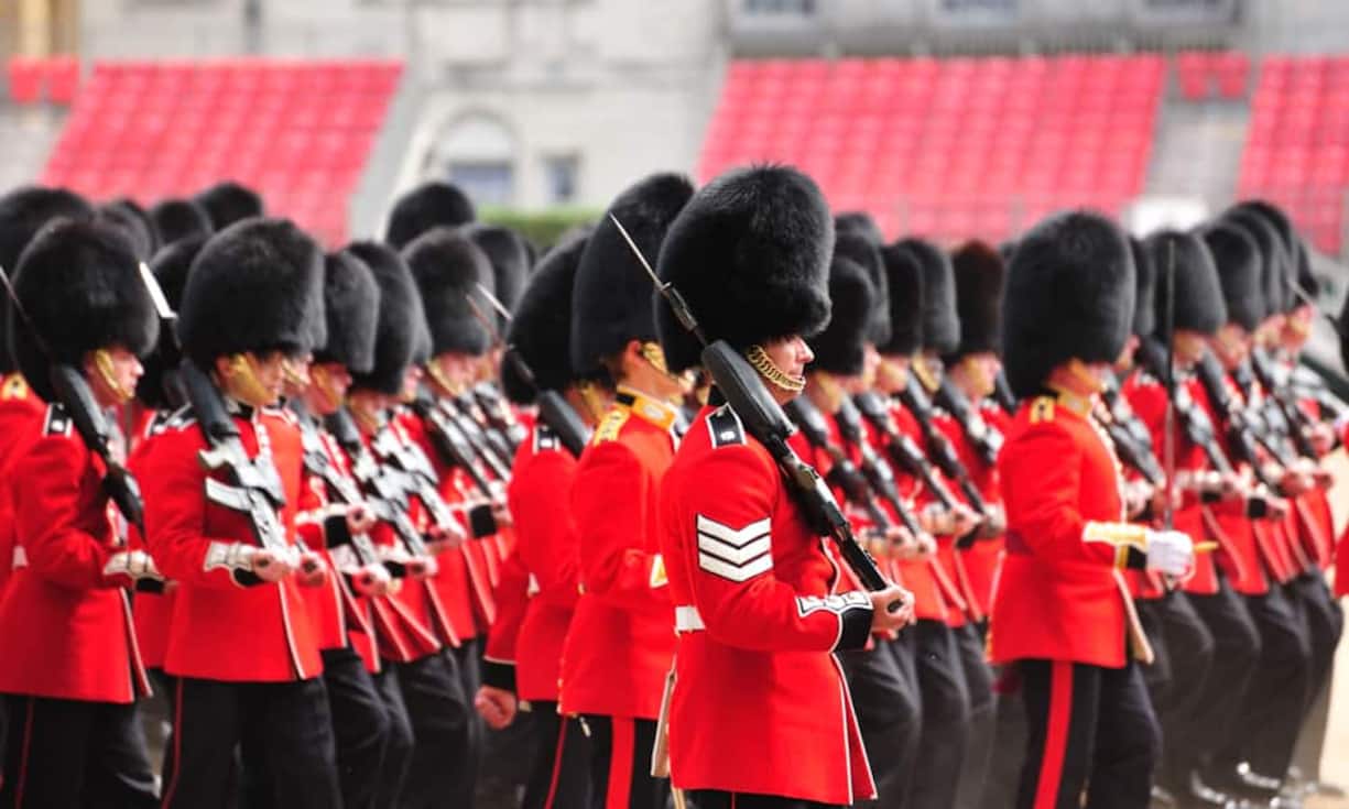 Mit einem Mediansalär von 72'524 Pfund für Arbeitnehmer auf der mittleren Führungsebe belegt das Vereinigte Königreich den 7.Platz in Europa. (Fachkräfte: 27'199 Pfund beziehungsweise 41'531 Franken)
llee wu/flickr/CC