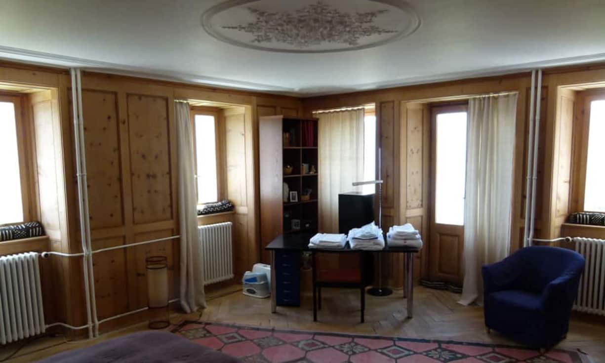 Mit den Ausbaumassnahmen wurde eine Unterteilung des «Schlössli» in drei separate 3.5- und 4.5-Zimmer-Wohnungen möglich.