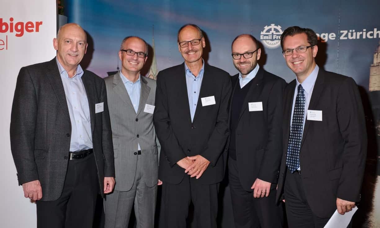 Eduard Schellenberg, Corporate Human Resources, u-blox AG;
Florian Gnielinski, Director Digital Private Banking, Credit Suisse AG;
Heinz Boppart, UBS AG;
Arno Grüter, Leiter Institutional Clients & External Asset Managers, Zuger Kantonalbank;
Andreas Kropf, Consultant, Dr. Björn Johansson Assodiates AG
