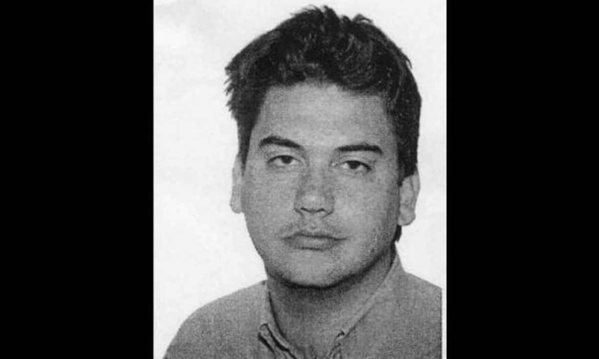 Russland sucht den 47 jährigen belgisch amerikanischen Doppelbürger Kenneth Lee Akselrod wegen Diamantenhandel und Steuerflucht. Seine Spur führt auch zu einem Bankkonto in der Schweiz.