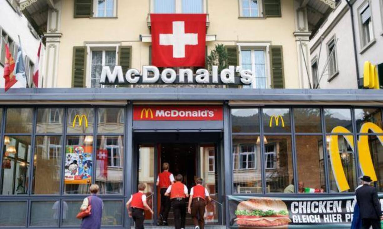 Platz 4: Mc Donalds SuisseGastro: 7'454 Beschäftigte
