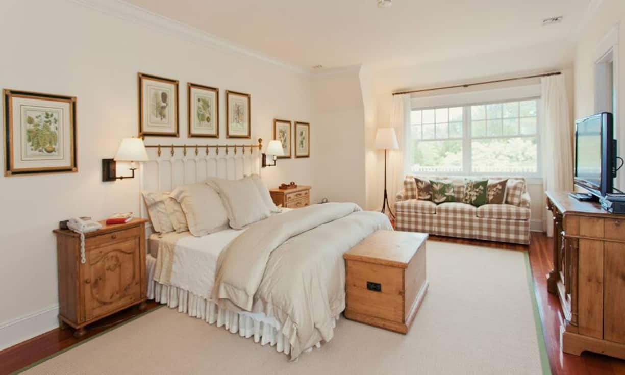 ...sieben Schlafzimmer und...