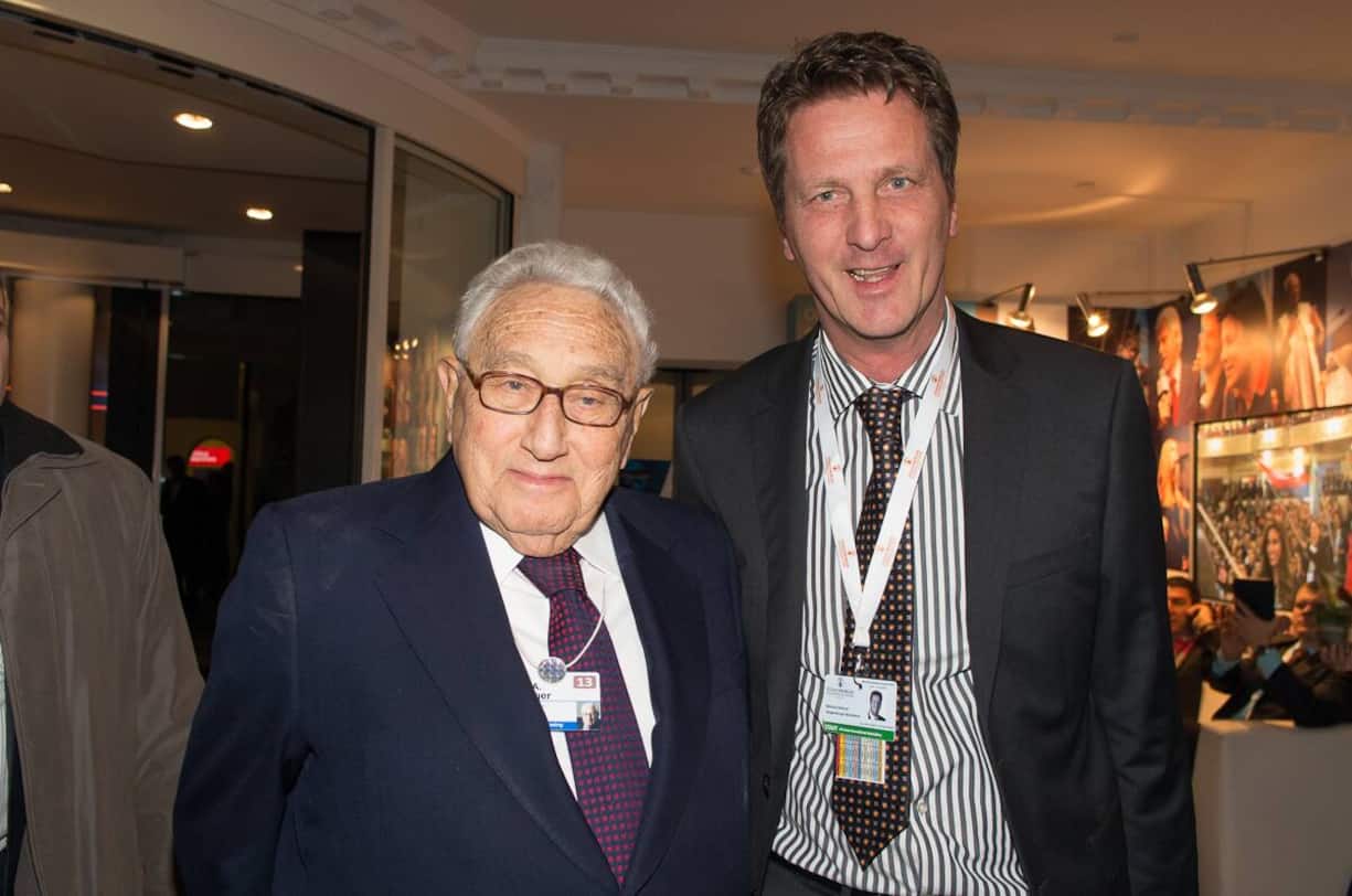 Henry Kissinger, ehemaliger US-Aussenminister;Michael Hoferer, Hoteldirektor Steigenberger Belvedere