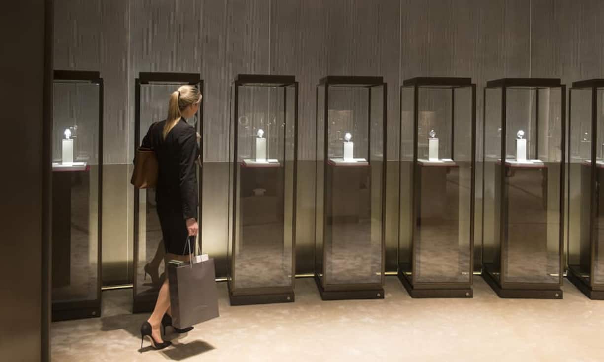 Am 25. Salon International de la Haute Horlogerie (SIHH) zeigten die Hersteller hochwertiger Uhren ihre Produkte auf 40'000 Quadratmetern Ausstellungsfläche in Palexpo-Liegenschaften in Genf. Zugang zum SIHH erhielten nur Fachbesucher, die von den Uhrenmarken eingeladen werden.