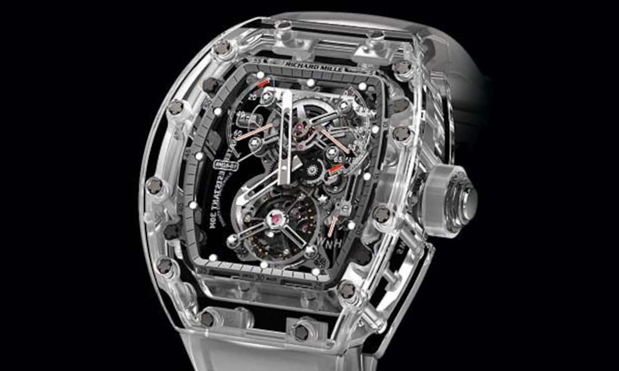 Ultimative Transparenz: Richard Mille gebührt das grosse Verdienst, die allgemeine Idee von Uhrentechnik erweitert und die Ästhetik bereichert zu haben. Das schlagendste und ansehnlichste Beispiel dafür ist die Tourbillon RM 56-01 Sapphire Crystal in durchsichtigem Gehäuse. Sie gibt ein Beispiel dafür, wie verführerisch pure Transparenz sein kann – sofern der Inhalt stimmt. 
Aufgelegt in fünf Stück: 1 782 000 Franken.