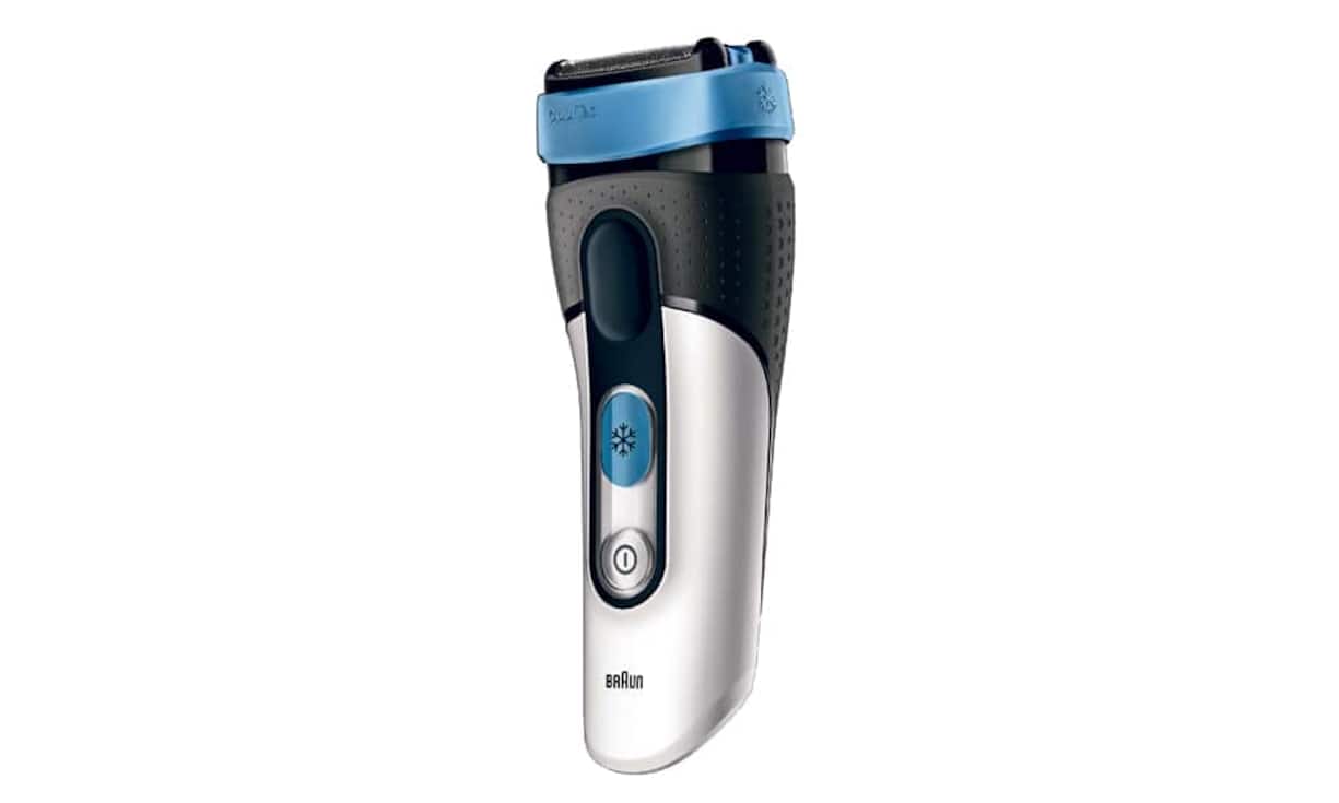 Die Rasur bedeutet für die empfindliche Haut immer Stress und kann Irritationen verursachen. Der CoolTec-Rasierer, die Neuheit von Braun, kühlt die Gesichtshaut während der Rasur und minimiert so die Gefahr von Hautreizungen. Preis: 225 Franken