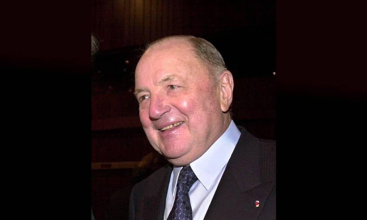 Platz 8: Baron Albert Frère Mit 17 Jahren ging der belgische Geschäftsmann von der Schule und übernahm nach dem Tod seines Vaters dessen Firma. Nach Kriegsende zog er einen lukrativen Stahlhandel auf und schaffte so die Grundlage für seinen sagenhaften Aufstieg in die höchste Finanzelite. Sein Vermögen: 4,7 Milliarden Dollar.