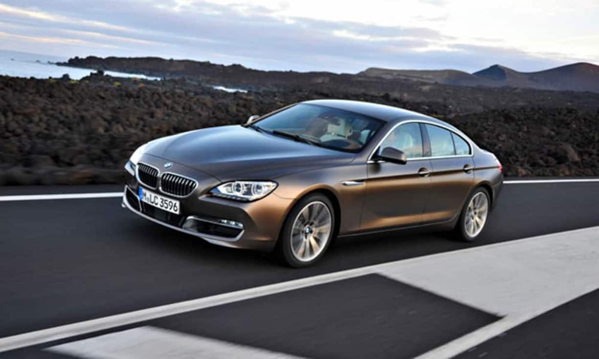 … kassiert Vasella gleich zwei Gehälter: Zum einen den Betrag von 2,7 Millionen Dollar für die Unterstützung nach seinem Rücktritt bis zum Ende der Übergangsphase - zum anderen Aktien im Wert von 2,2 Millionen Franken. Bereits nach einem Monat stünde dieses «6er BMW Grand Coupé» für 125'000 Franken in seiner Garage. (Bild: ZVG)