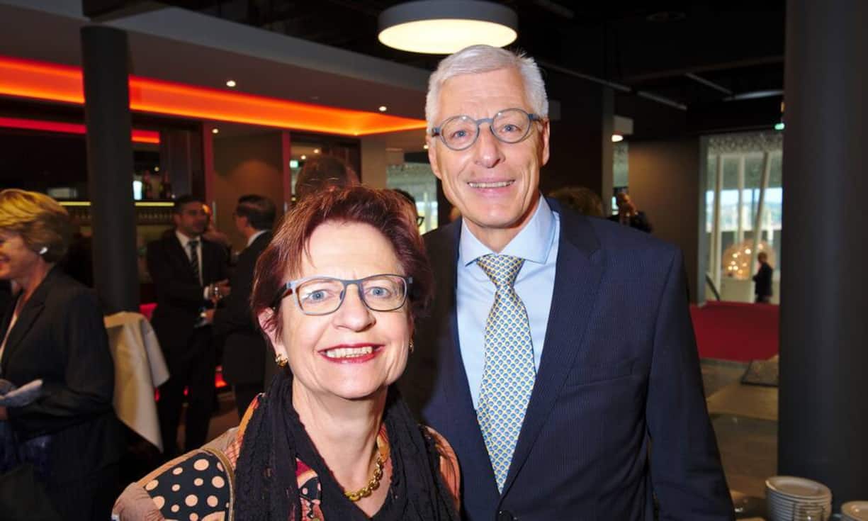 Esther Tschumi, Mitglieder der Geschäftsleitung, Tschumi + Partner Treuhand AG;
Bernard Tschumi, Mitinhaber, Tschumi + Partner Treuhand AG