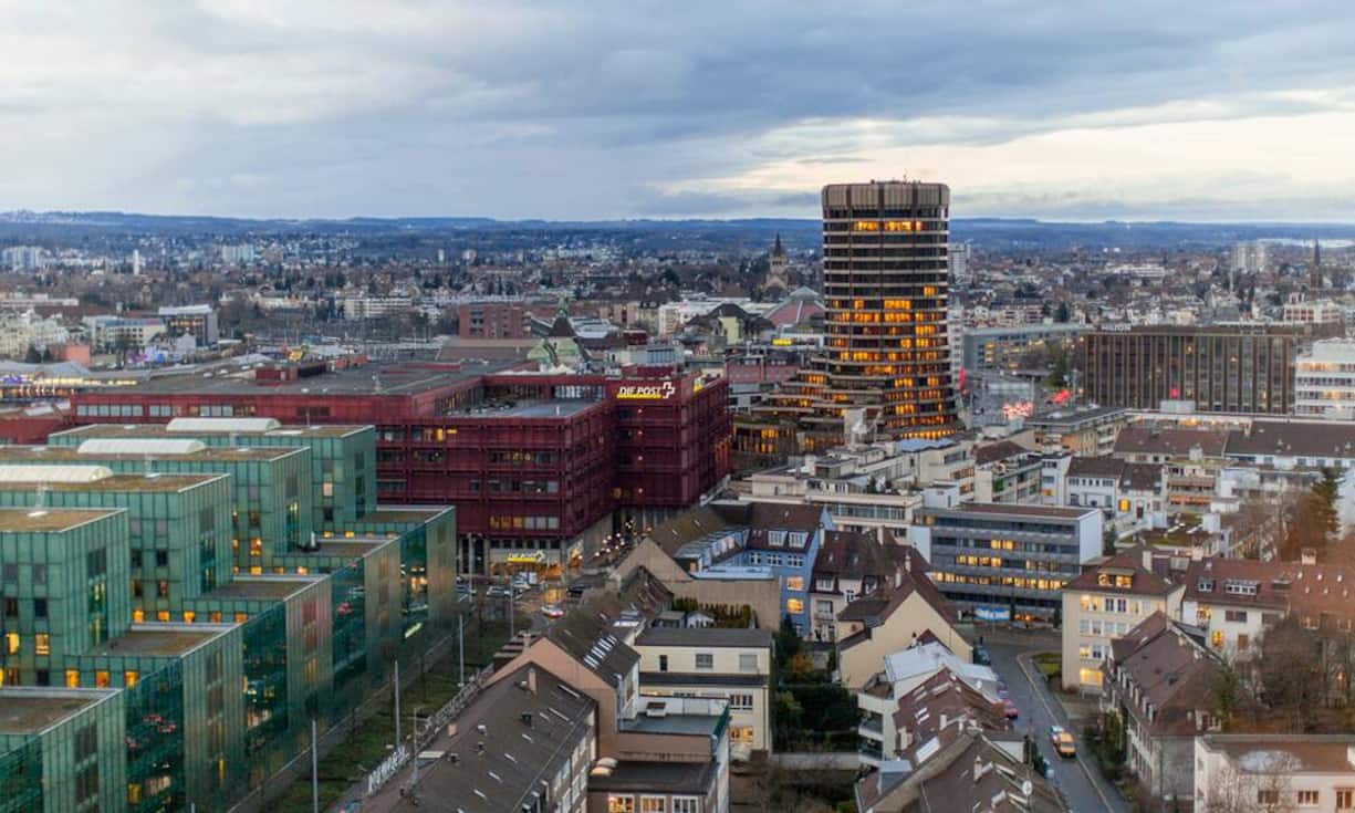 Der Aufsteiger in den Top Ten: Basel. Die Stadt am Rheinknie konnte beim harten Kriterium der Kaufkraft punkten und verbesserte sich in der Gesamtwertung von 8 auf 6.