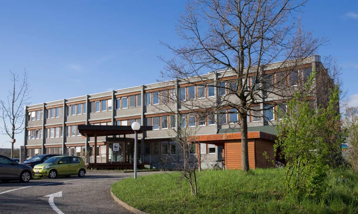 Platz 133: Gland VD (+11 Plätze) Elf Plätz nach oben ging es für Gland am Genfersee. Die Gemeinde im Kanton Waadt zählt knapp 13'000 Einwohner.
Keystone