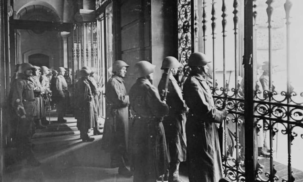Die sozialen Spannungen nahmen nach dem Krieg noch zu. Während dem Landesstreik besetzten Soldaten gar das Bundeshaus. In der aufgeheizten Stimmung erschien 1919 eine Erneuerung der «einmaligen Kriegssteuer» als guter Kompromiss.
