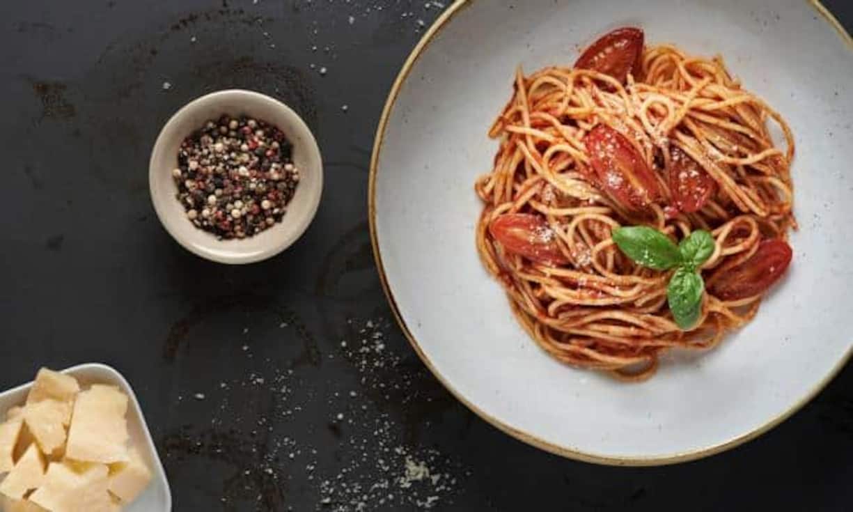 Platz 4: Der Flexitarier: Der Teilzeit-Vegetarier isst im Prinzip, wie es die Schweizer Gesellschaft für Ernährung empfielt, mit zwei bis dreimal Fleisch pro Woche. Beim Treibstoffausstoss liegt er damit im Mittelmass. Keystone