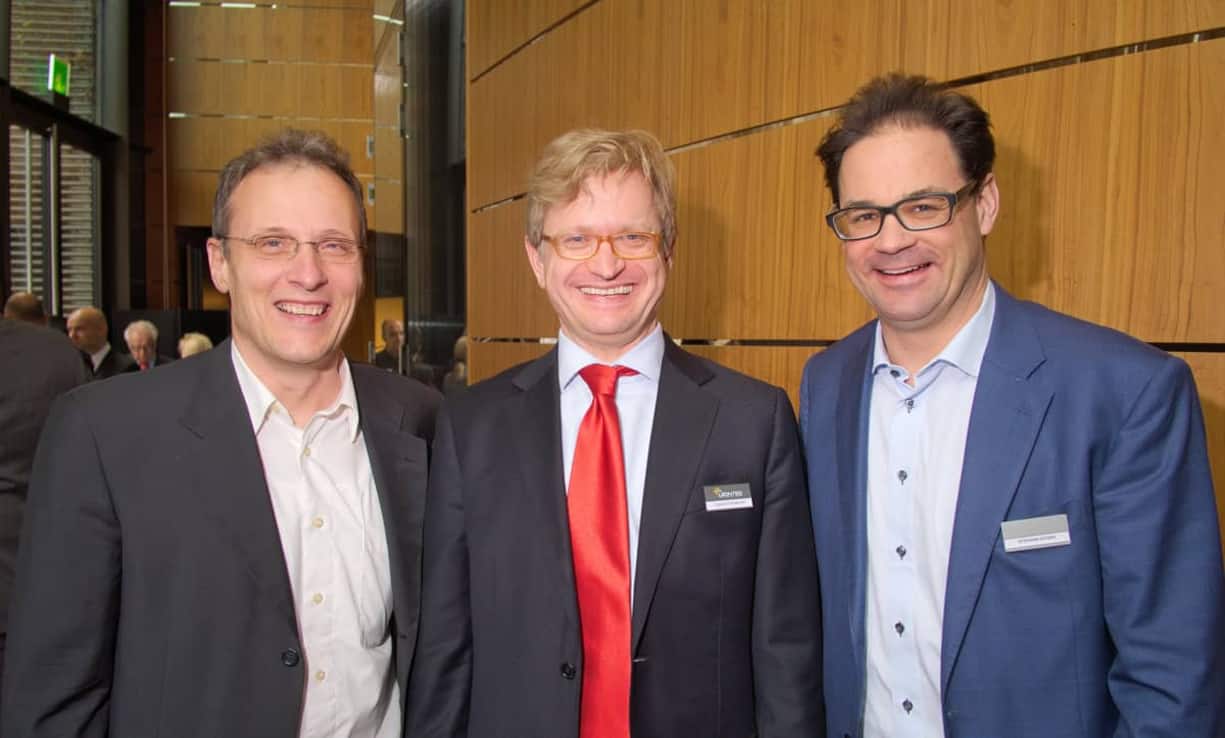 Ernst Karim Hauser, managing director, Mountain Finance;
York-Peter Meyer, Executive Director, Leonteq AG;
Stephan Keiser, Head of Private Banking Zurich, EFG Bank AG