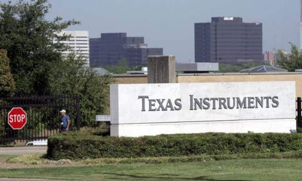 Texas Instruments - Marktkapitalisierung 80 Milliarden Dollar, 29'800 Mitarbeiter 
Texas Instruments ist keine der hippen, jungen Silicon-Valley-Firmen. Das Unternehmen existiert schliesslich auch bereits seit den 1940ern. Es ist einer der grössten US-Techkonzerne. Einer der vier Gründer, Cecil Howard Green, war gebürtiger Brite.