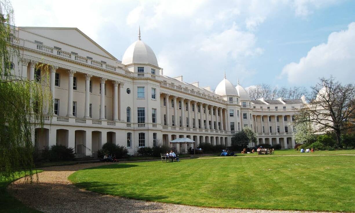 Platz 12London Business School (England): 69'590 Euro