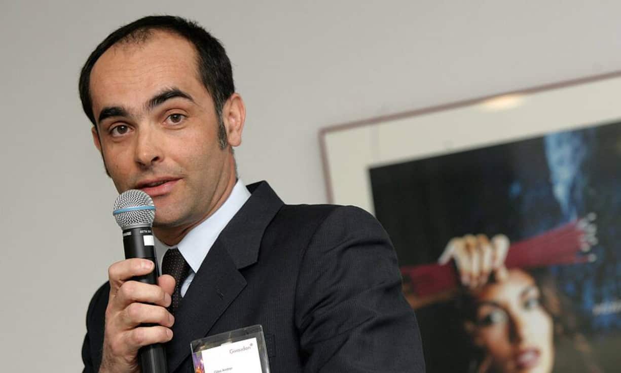 CEO: Gilles Andrier
Unternehmen: Givaudan
Anzahl Aktien: 2400
Marktwert: 4,8 Millionen Franken
Dividende: 134'400 Franken