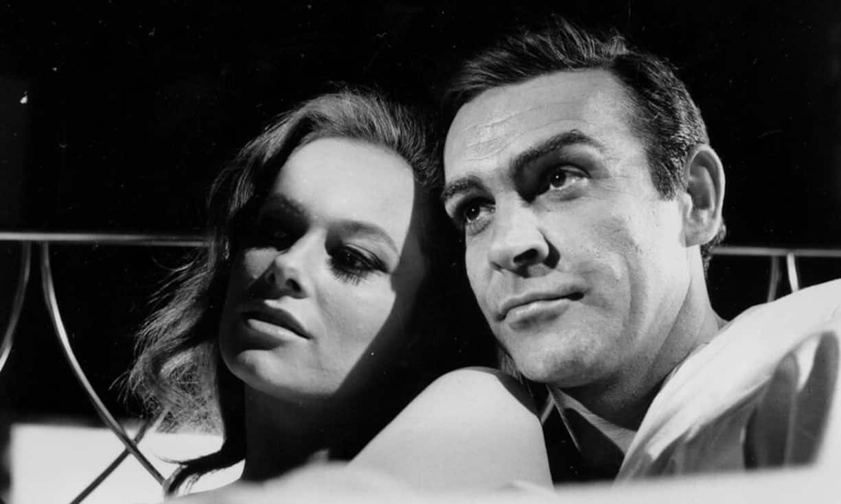 «Feuerball» im Jahr 1965 war Connerys vierter Bond-Film. Der Film spielte weltweit mehr als 140 Millionen Dollar ein und war inflationsbereinigt bis zum Erscheinen von Skyfall im Jahr 2012 der erfolgreichste Film der Reihe. Er erhielt nach Goldfinger als zweiter James-Bond-Film einen Oscar.