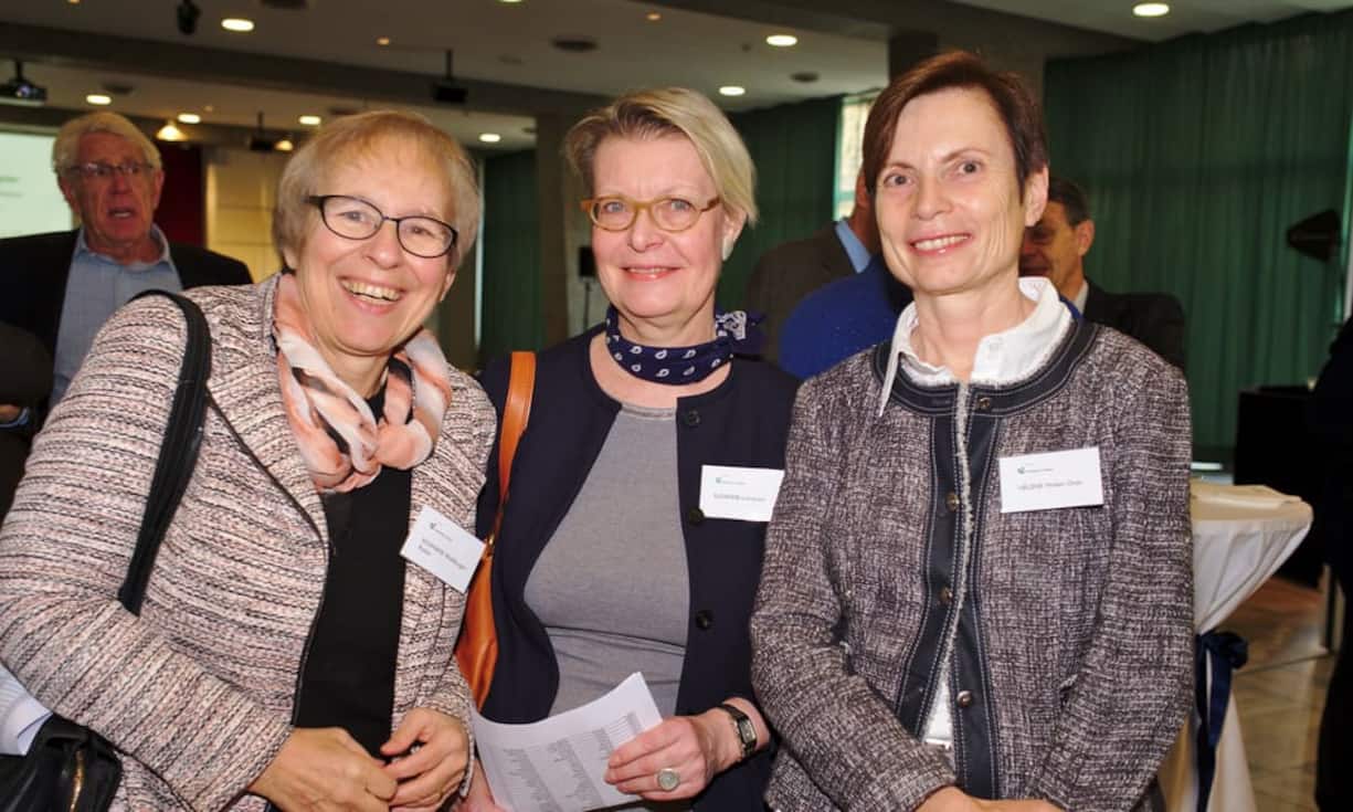 Rosmarie Waldburger-Raiber, Dozentin, RWT Rosmarie Waldburger Treuhand;
Susanne Lörtscher, Professorin;
Hélène Weber-Dubi, CFO, Orior AG