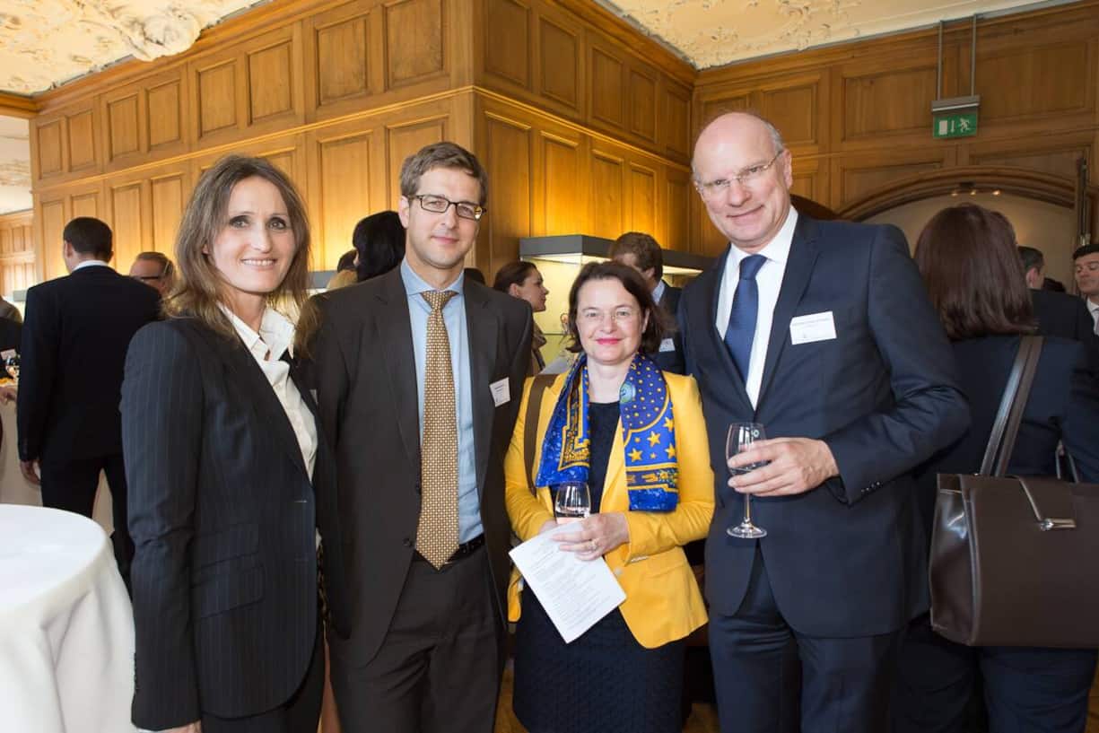 Armela Köhler, Senior Advisor; Alexander Nikitine, Walder Wyss Ltd., Managing Associate; Britta Classen, Deloitte AG, Partner; Alexander Quack-Grobecker, Accredes AG, Managing Director