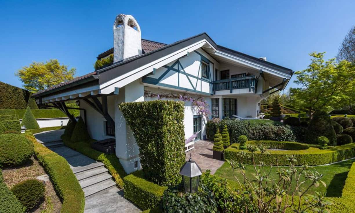 Die Gemeinde Thal liegt im untersten Teil des St. Galler Rheintals und ist landschaftlich geprägt durch die Nähe zum Bodensee. Preis auf Anfrage Quelle und Bilder: Engel & Völkers