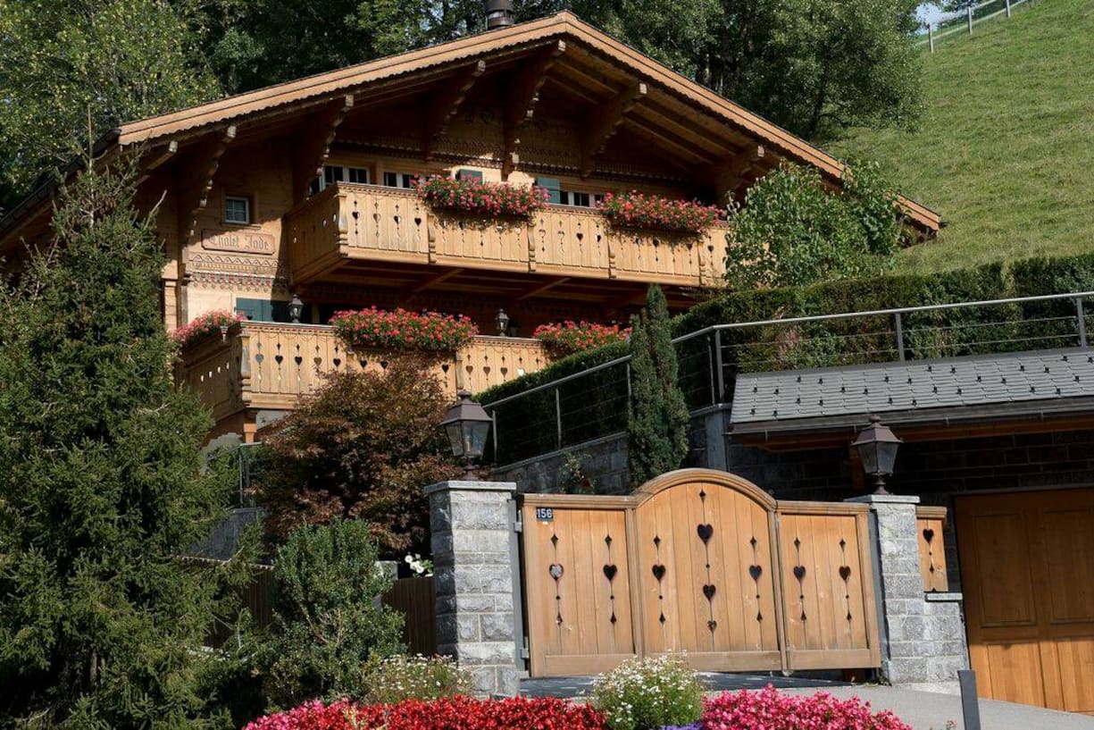 In diesem Chalet in Gstaad wohnte Johnny Hallyday