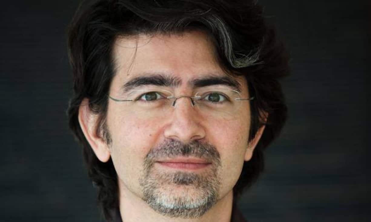 Ebay - Marktkapitalisierung 38 Milliarden Dollar, 12'600 Mitarbeiter 
Gründer ist Pierre Omidyar: Der Sohn iranischer Eltern wurde in Paris geboren, und zog als Kind mit ihnen in die USA.