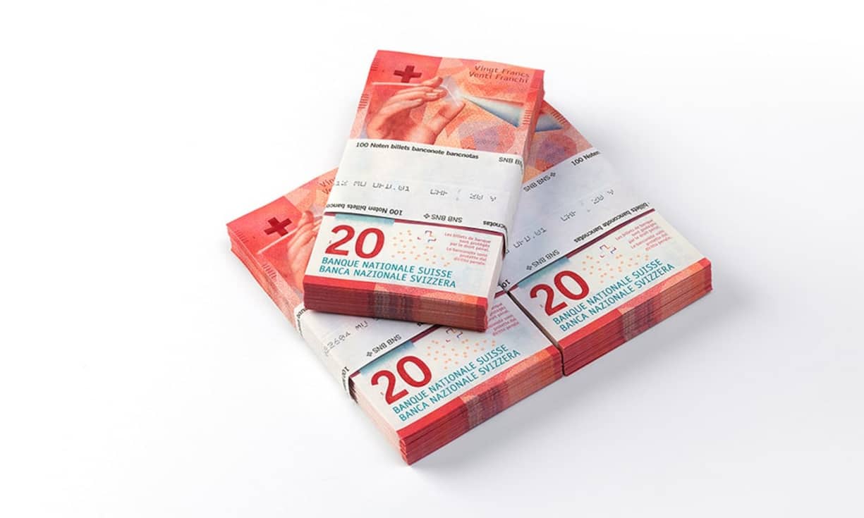 Die Bündel liegen bereit, die Bankomaten werden eine Woche nach der Präsentation damit gefüllt.