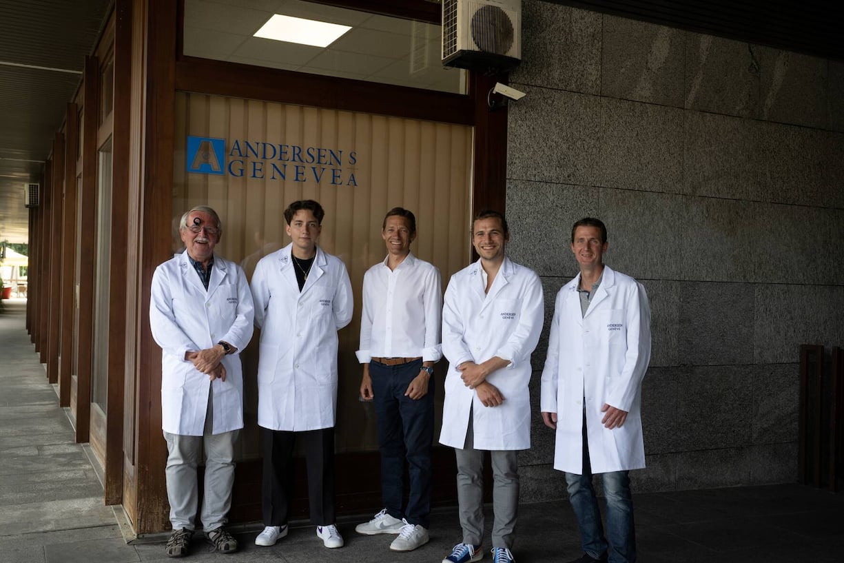Das Team um Pierre-Alexandre Aeschlimann (Mitte).
