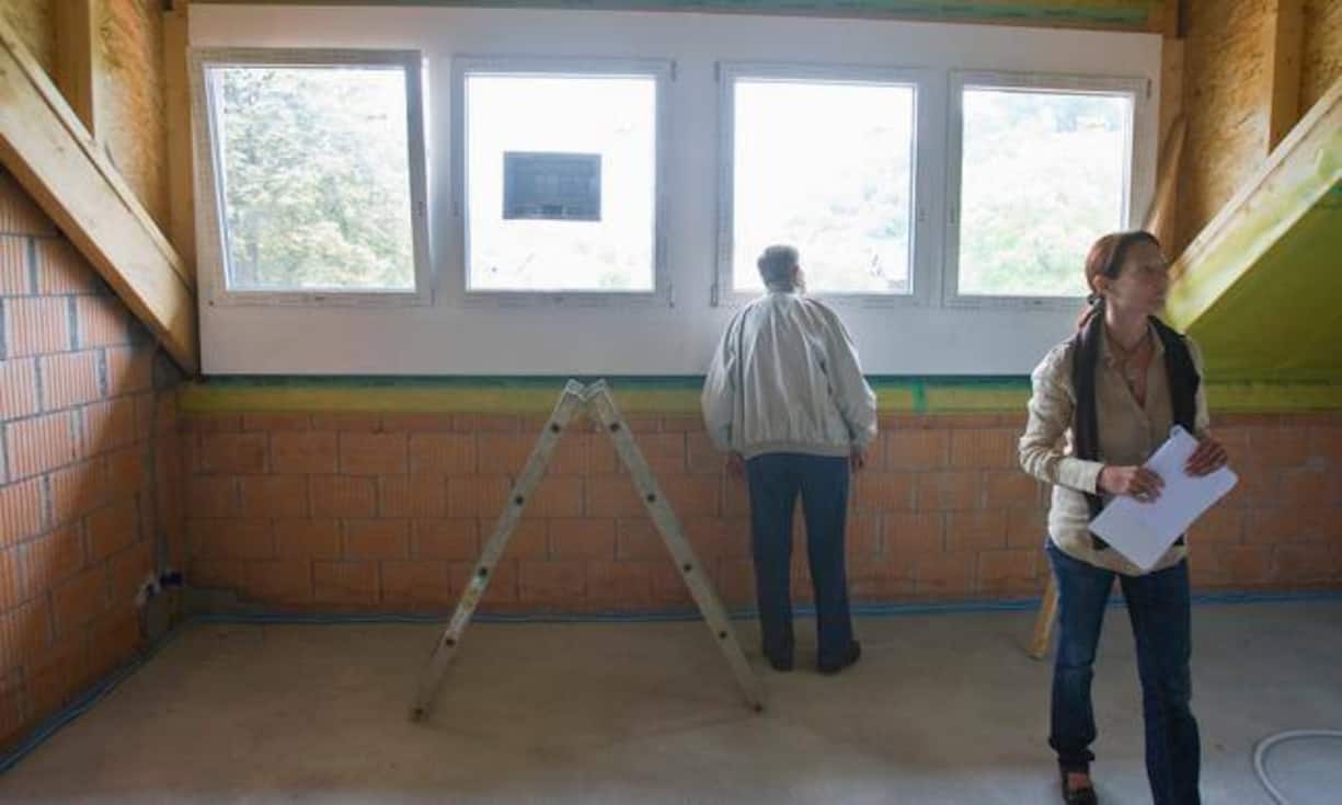 Risiken, die die Schweiz beeinflussen kann:  
Eine Angebotsausweitung steht im Missklang mit dem mittelfristigen Bedarf, Blase platzt.