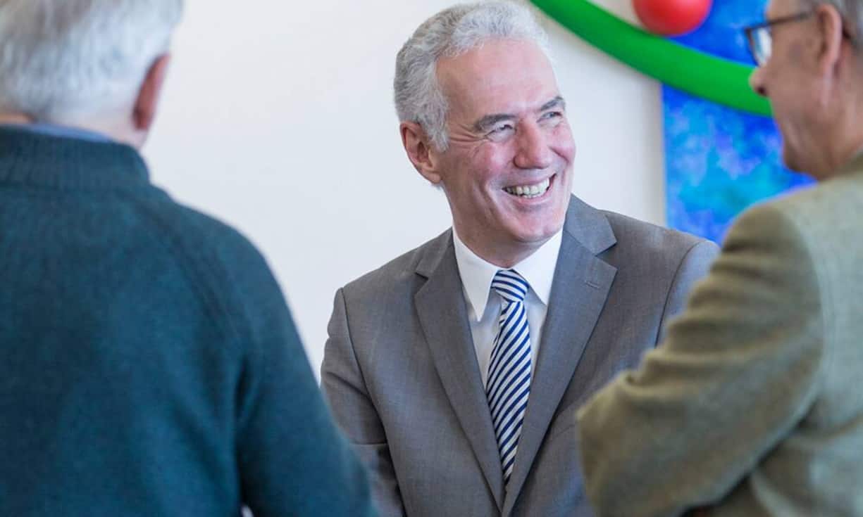 CEO: Richard Ridinger
Unternehmen: Lonza Group
Anzahl Aktien: 41'564
Marktwert: 9,9 Millionen Franken
Dividende: 105'900 Franken