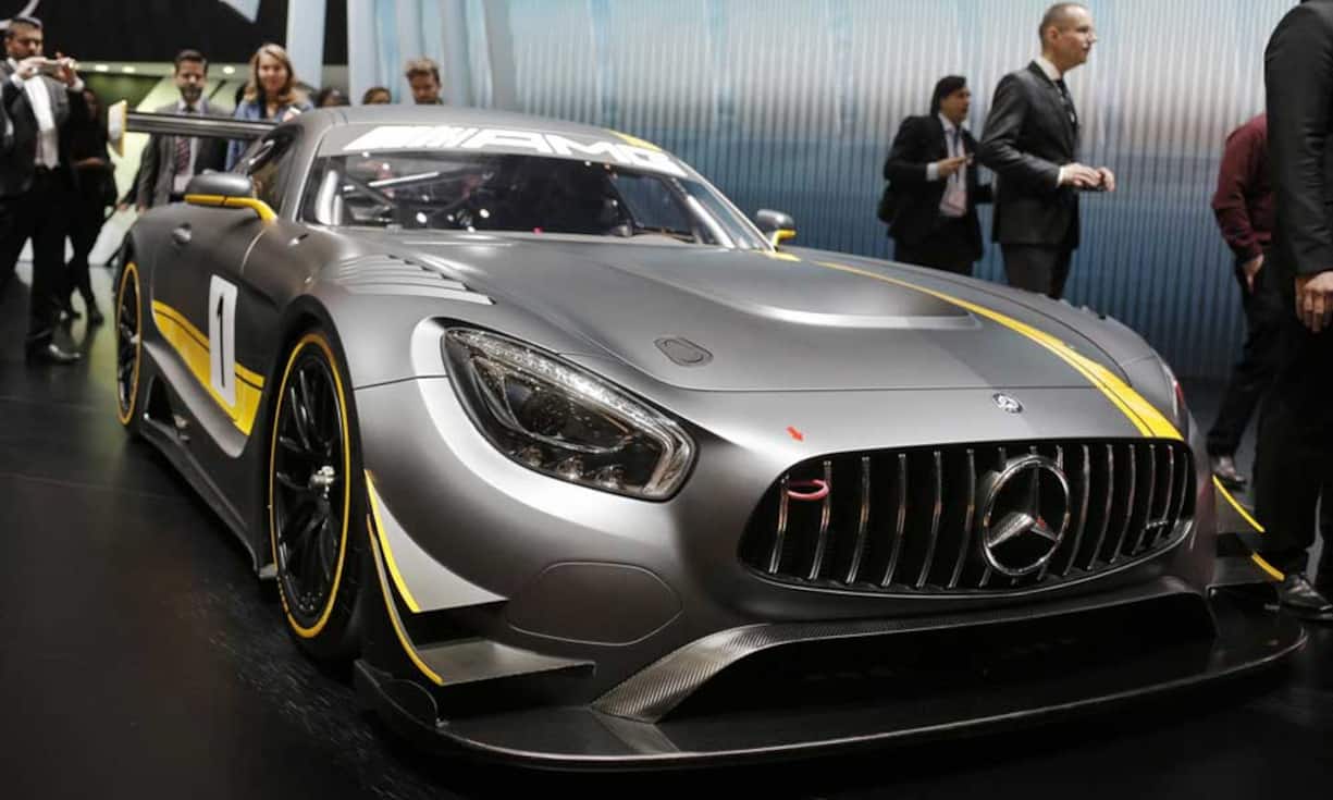 Mercedes-AMG GT3
Mercedes präsentiert mit dem AMG GT3 die Rennversion seines neuen Sportlers AMG GT.