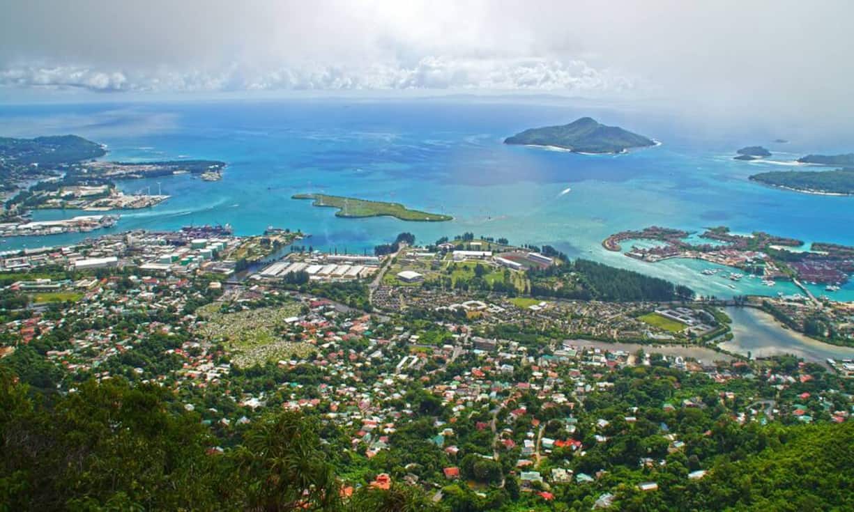Platz 15: Victoria Mit knapp 30'000 Einwohnern ist Victoria an der Nordostküste der Seychellen die einzige Stadt der Inselrepublik. Güter sind teuer, da die Insel mitten im Indischen Ozean liegt.
Pixabay