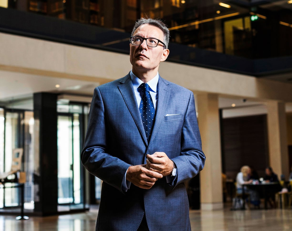 Der Ethiker und Philosoph Luciano Floridi in  der Weston Library der University of Oxford.