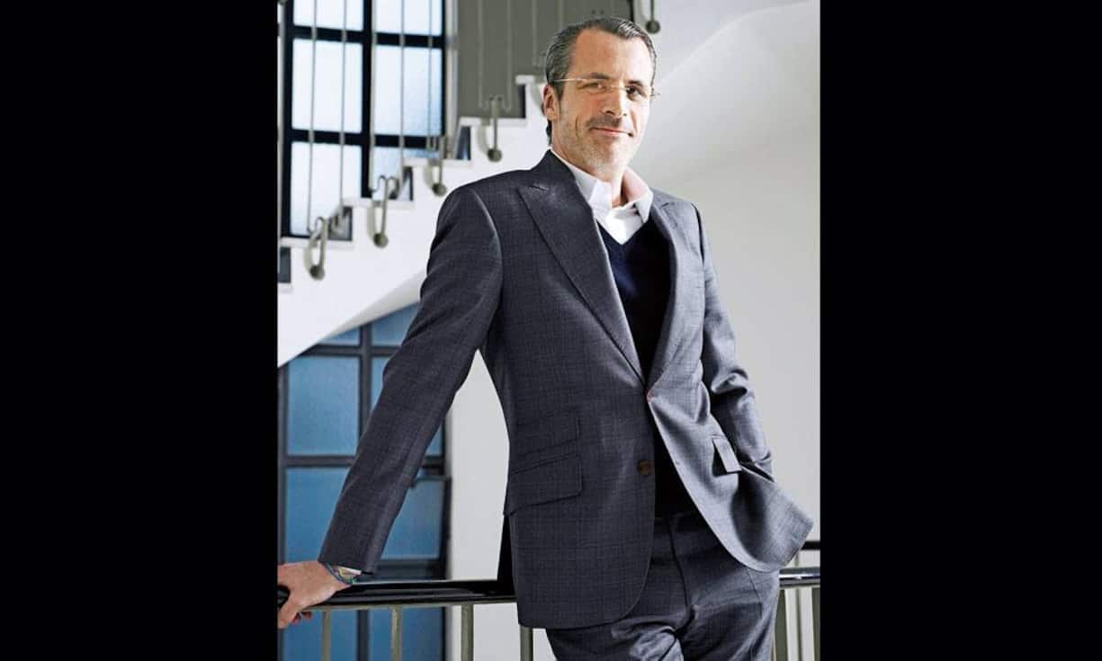 Philippe Gaydoul: Ach wäre er doch nicht so steif. Nicht so sehr darauf bedacht, bloss lässig auszuschauen. Vermutlich weil er glaubt, man nähme ihn sonst als Geschäftsmann und Unternehmer nicht ernst genug, hat sich Philippe Gaydoul in jungen Jahren trotz Gardemass und tollen Features im Gesicht einen stockkonservativen Stil zugelegt. Um es ganz klar zu sagen: Dieser Mann würde einen passablen James Bond abgeben, in der Tradition eines Pierce Brosnan.