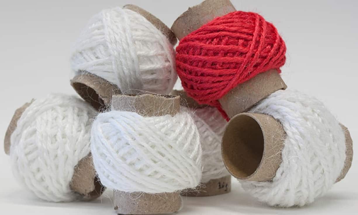 Wolle aus Schlachtabfällen, dieses Experiment gelang Forschern der ETH Zürich. Gesponnen und auf ein Knäuel gewickelt erinnert aber nichts mehr an die Herkunft der Fasern.