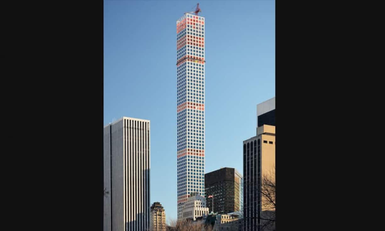 Platz 8: 432 Park Avenue in New York City (USA); 426 Meter hoch, 35 EtagenArchitekten: Rafael Viñoly Architects, Schuman, Lichtenstein, Claman & EfronZur Zeit ist es das höchste Wohngebäude in der westlichen Hemisphäre. Alle Fenster haben die gleichen Abmessungen und sind quadratisch geformt. Das Design ist inspiriert durch einen Mülleimer, der wiederum von Joseph Hoffmann entworfen wurde.Royce Douglas