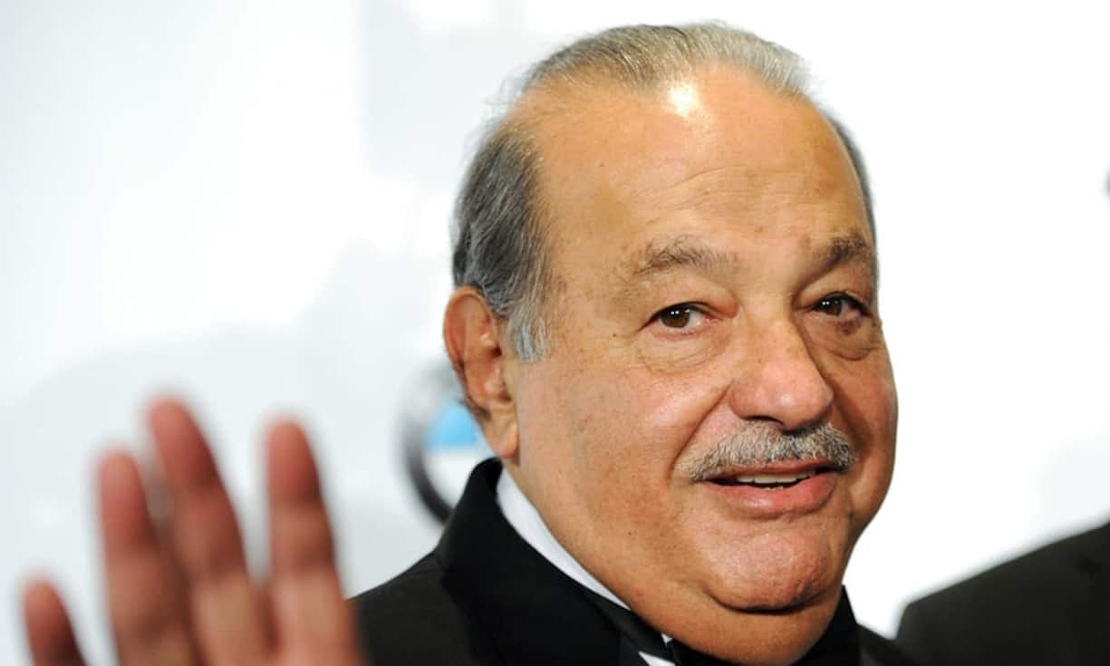 Von seinem Vermögen von mehr als 54 Milliarden Dollar leistet sich der mexikanische Milliardär Carlos Slim keinen Chauffeur. Stattdessen sitzt er selbst am Steuer seines neun Jahre alten Mercedes. Er lebt seit 40 Jahren im gleichen Haus.