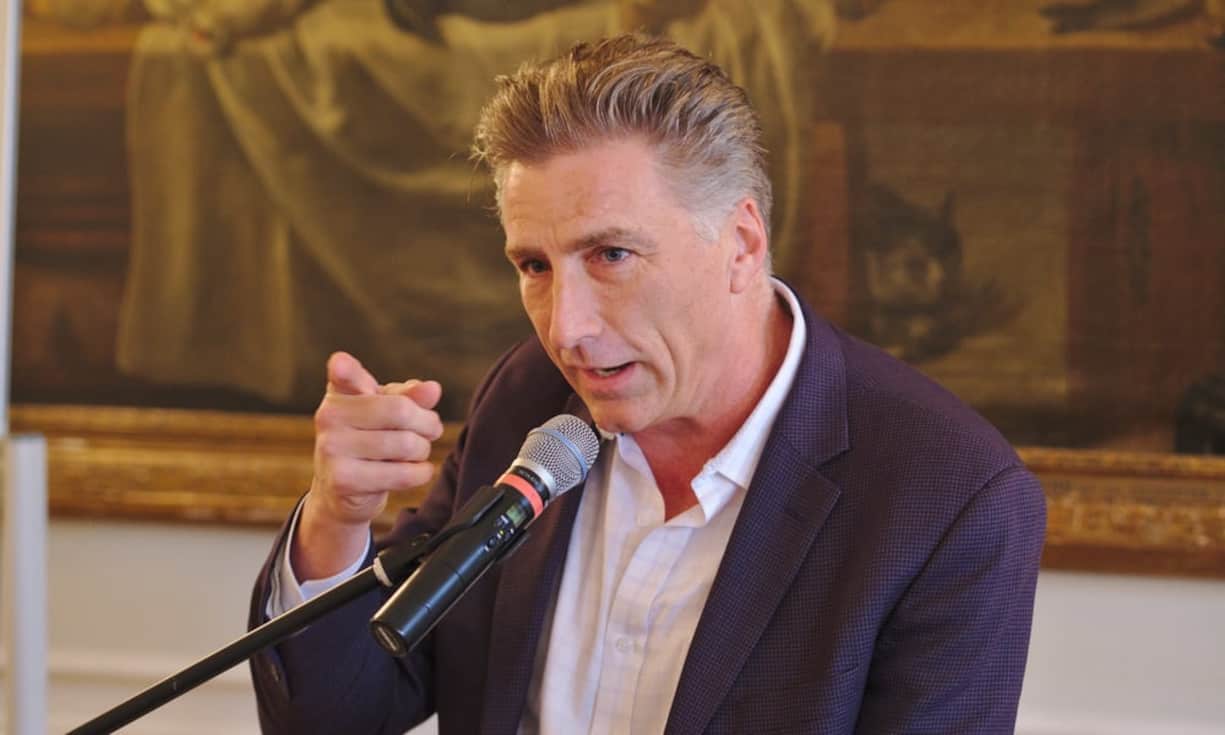 Bracken Darrell, President & CEO, Logitech Inc.