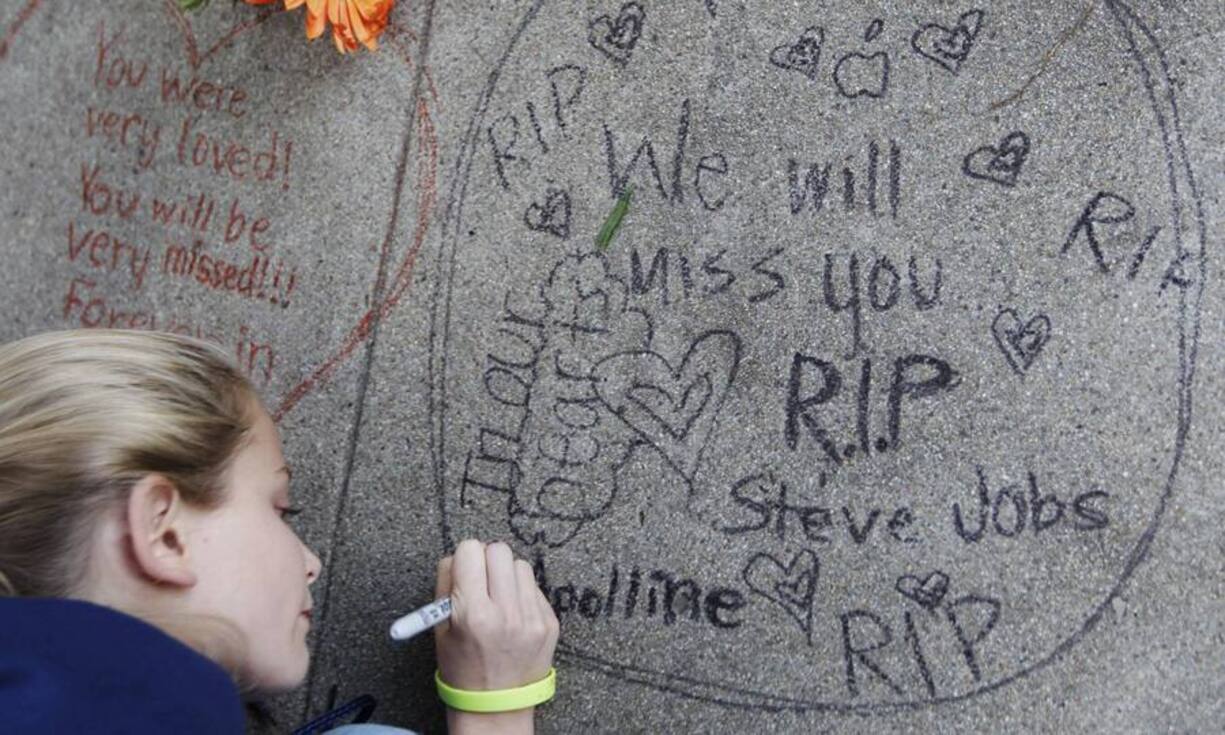 ... eine andere Nachbarin schreibt etwas zum Gedenken.