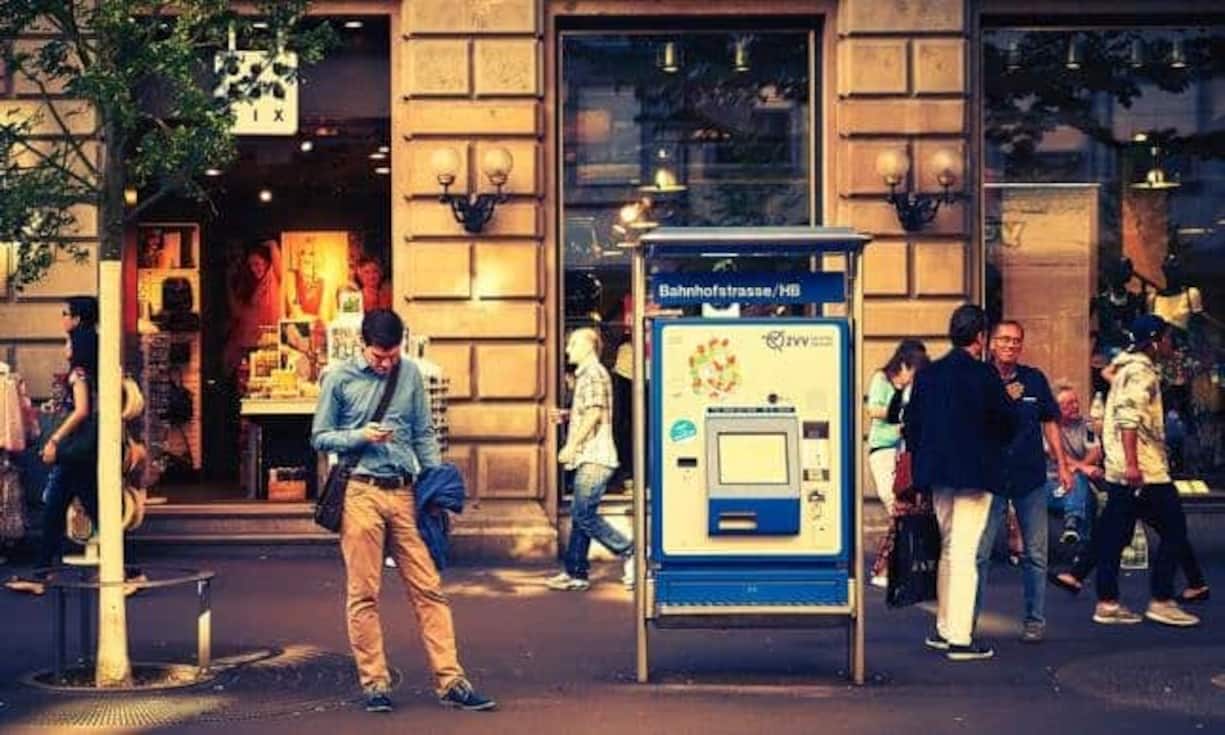 Kanton ZürichAnzahl Selbstanzeigen 2016: 2100 (1500 im Jahr 2015)Steuereinnahmen 2016: 85 Millionen Franken (2015: 86 Millionen Franken)
Bilder: Keystone