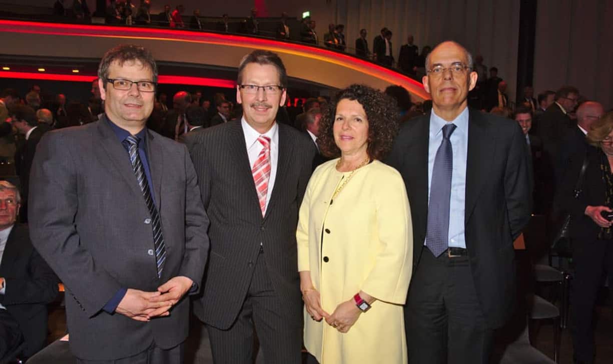 Thomas Nösberger, Partner, Sitzleiter Bern, EY AG;
Heinrich Schmutz, Leiter Verkauf KMU Region Central, Swisscom (Schweiz) AG;
Sandra von May-Granelli, Inhaberin, Feusi Bildungszentrum AG;
Claudio Loderer, Professor, Rochester-Bern Executive MBA Program